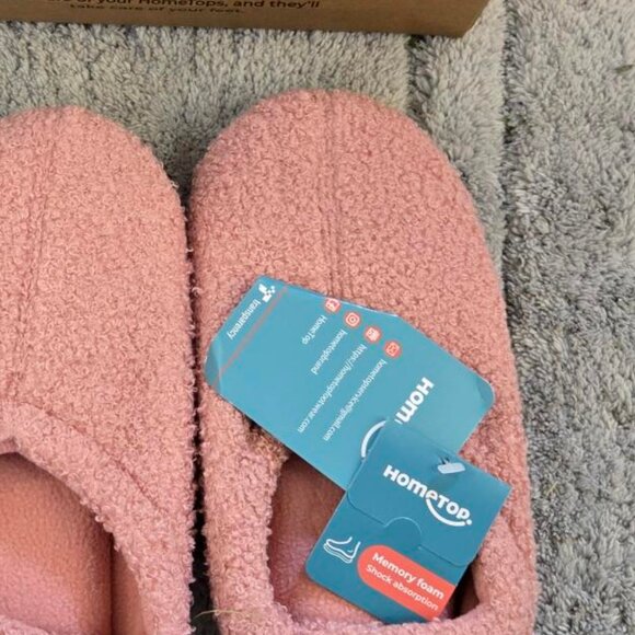 NEW Fluffy Pink Slippers Shoes (Size US 7-8) - Picture 3 of 8
